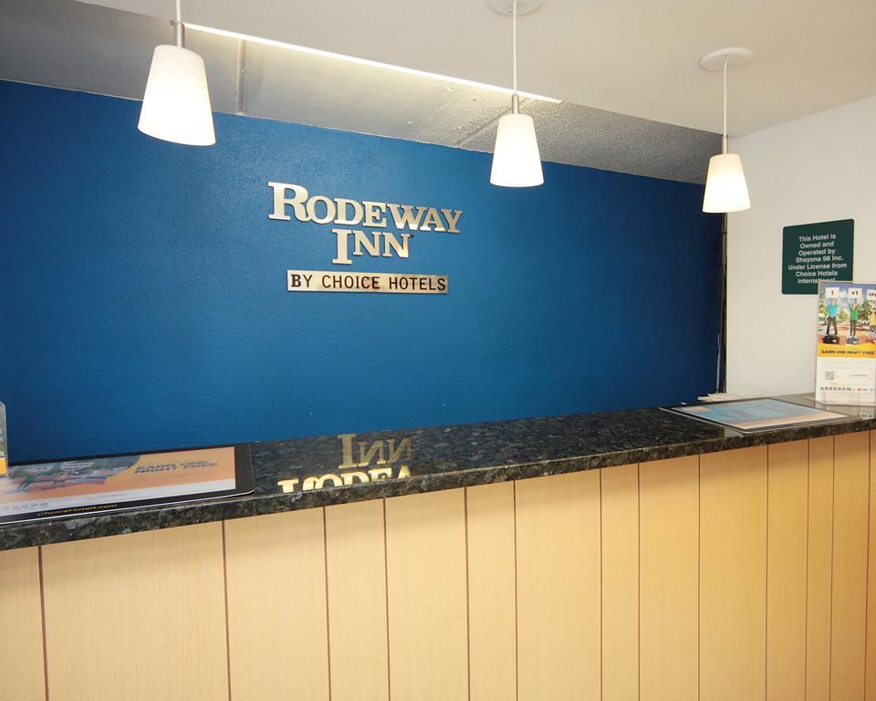 Rodeway Inn Charlotte Downtown Exterior photo