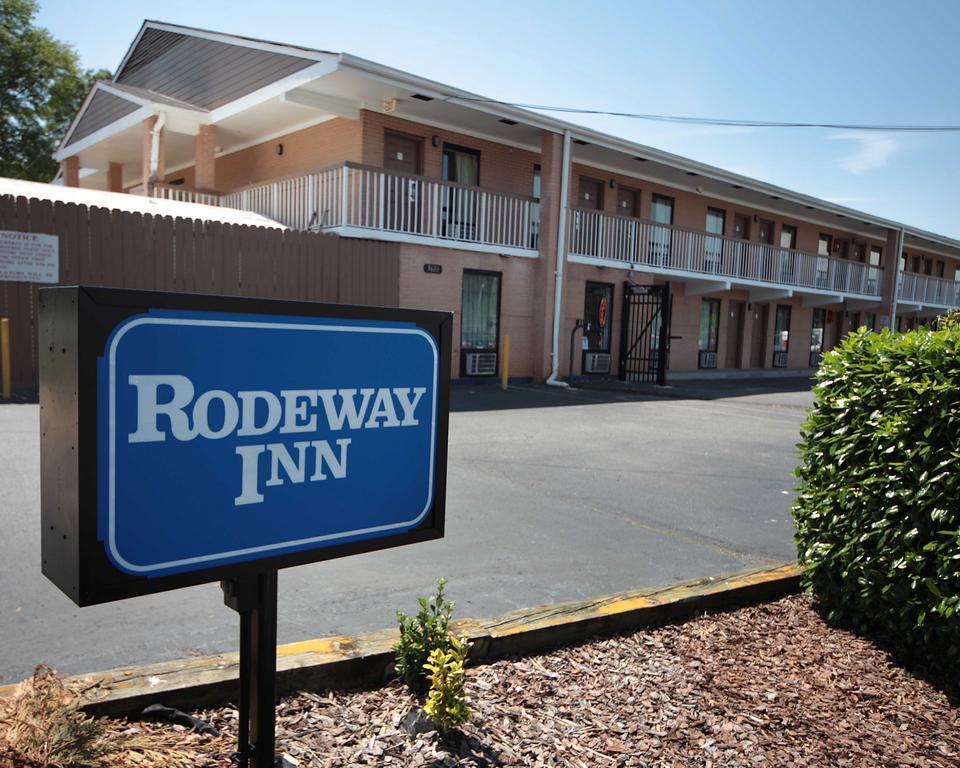 Rodeway Inn Charlotte Downtown Exterior photo